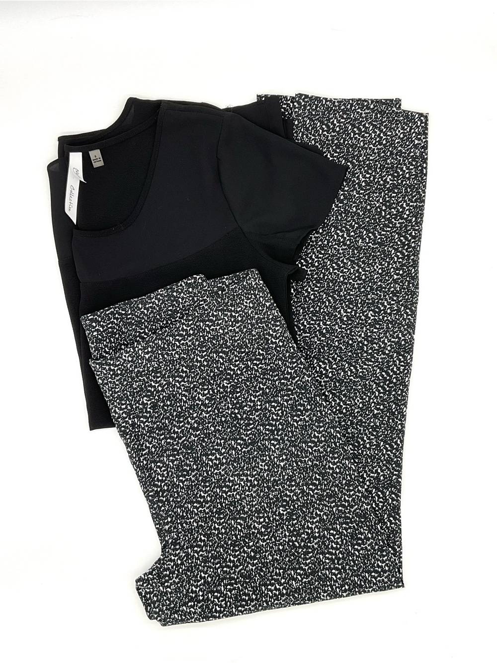 Outfit:  Sharagano Pull-On Pants + NY Collections Blouse